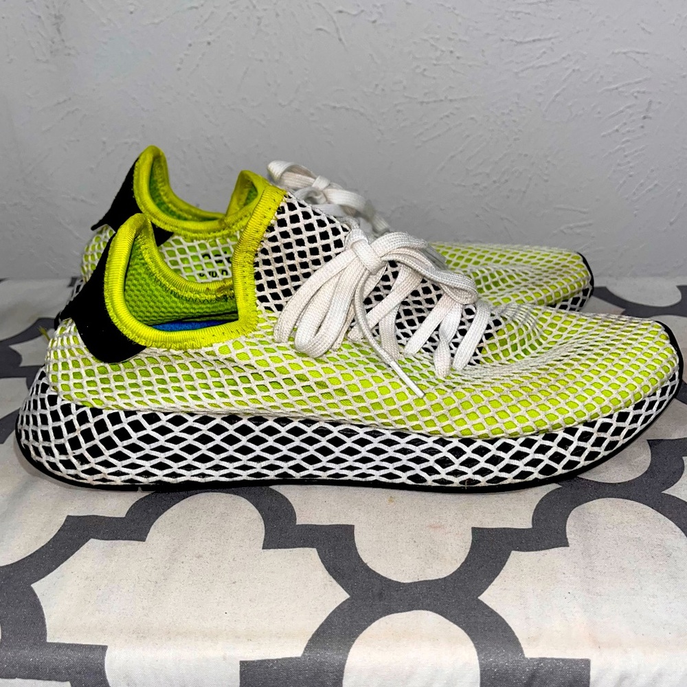 Adidas Deerupt - Solar Slime Running Shoes